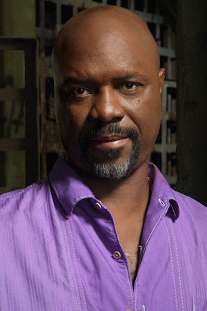 Robert Wisdom